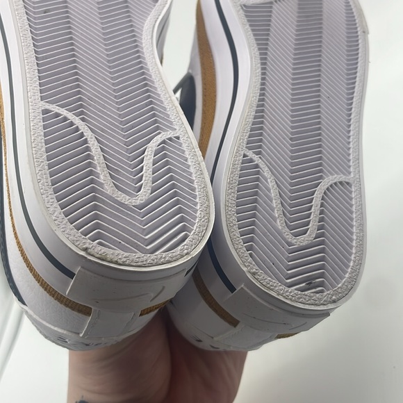 USED Women’s Nike Court Legacy Next Nature DH3161-100 White Sneakers No Box - Picture 9 of 10